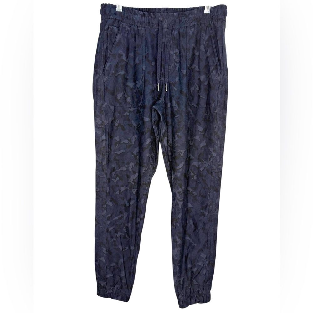 Athleta Printed Farallon Jogger Navy Blue Camouflage Size 4